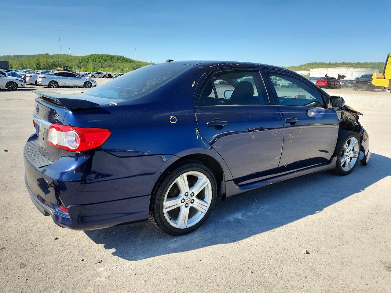 2013 TOYOTA COROLLA S photo 5