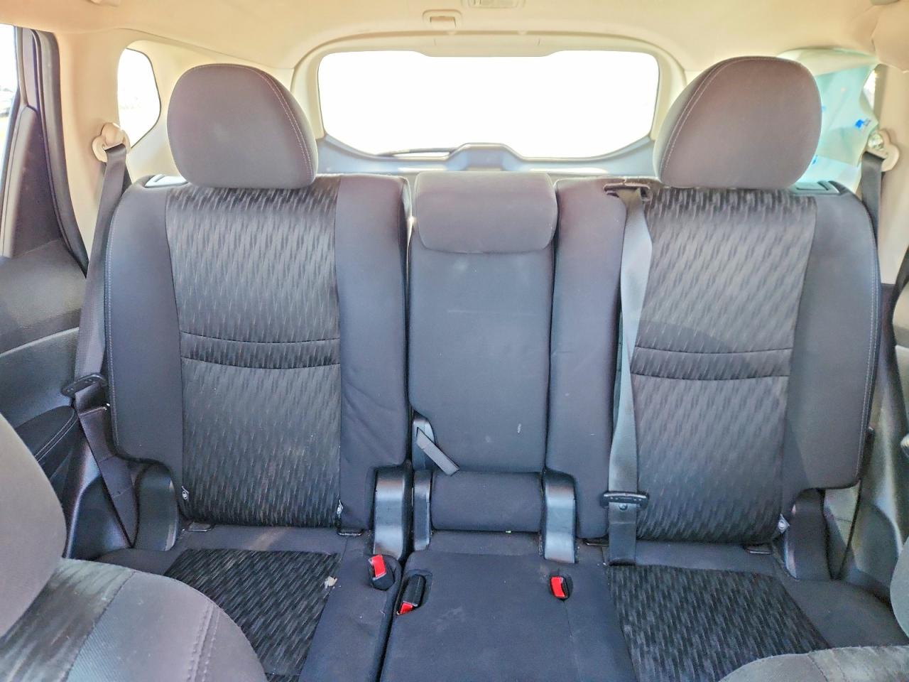2019 NISSAN ROGUE photo 19