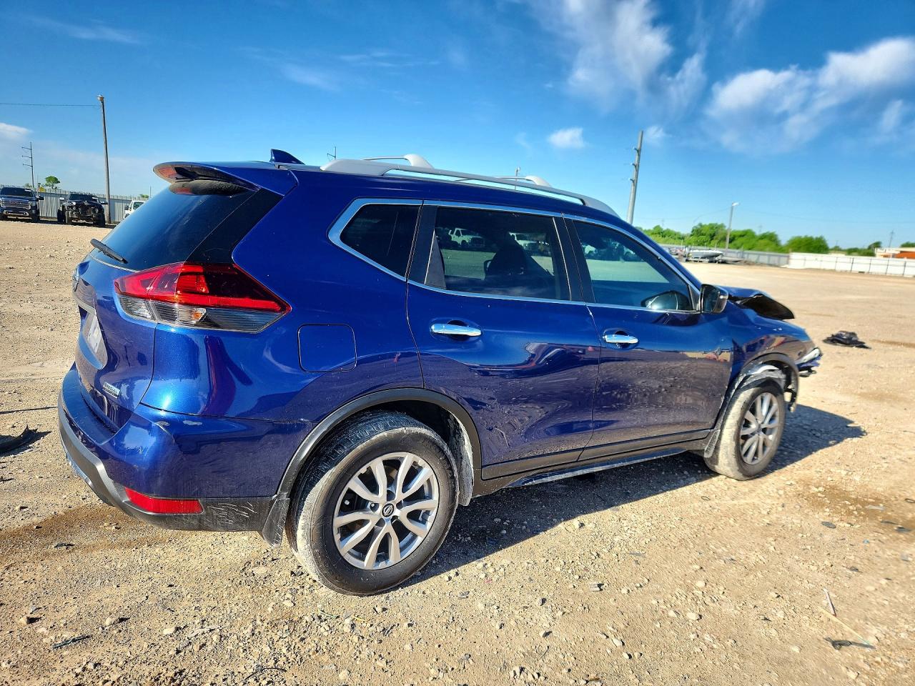 2019 NISSAN ROGUE photo 5