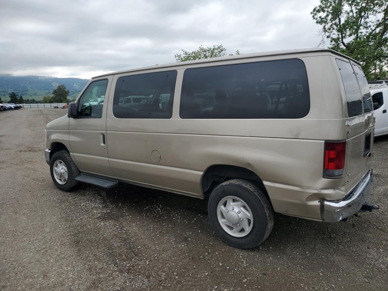 2008 FORD ECONOLINE E350 SUPER DUTY WAGON photo 4