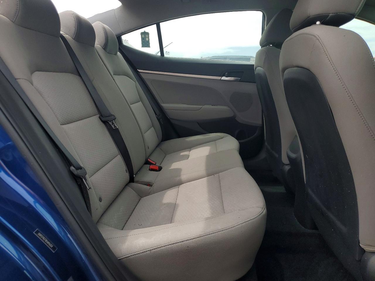 2019 HYUNDAI ELANTRA SE photo 19