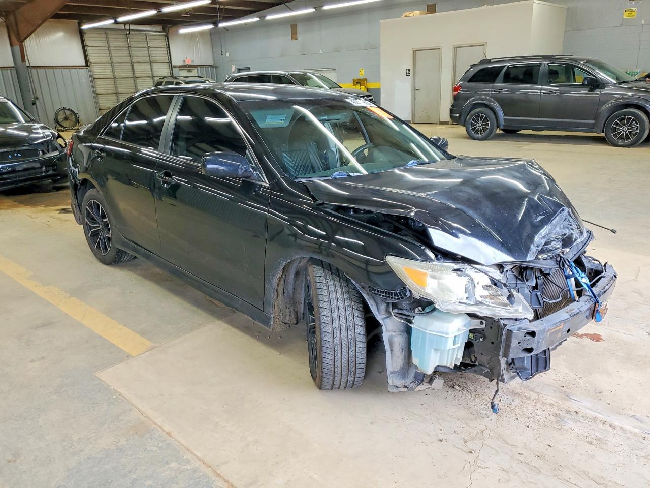 2011 TOYOTA CAMRY SE photo 7