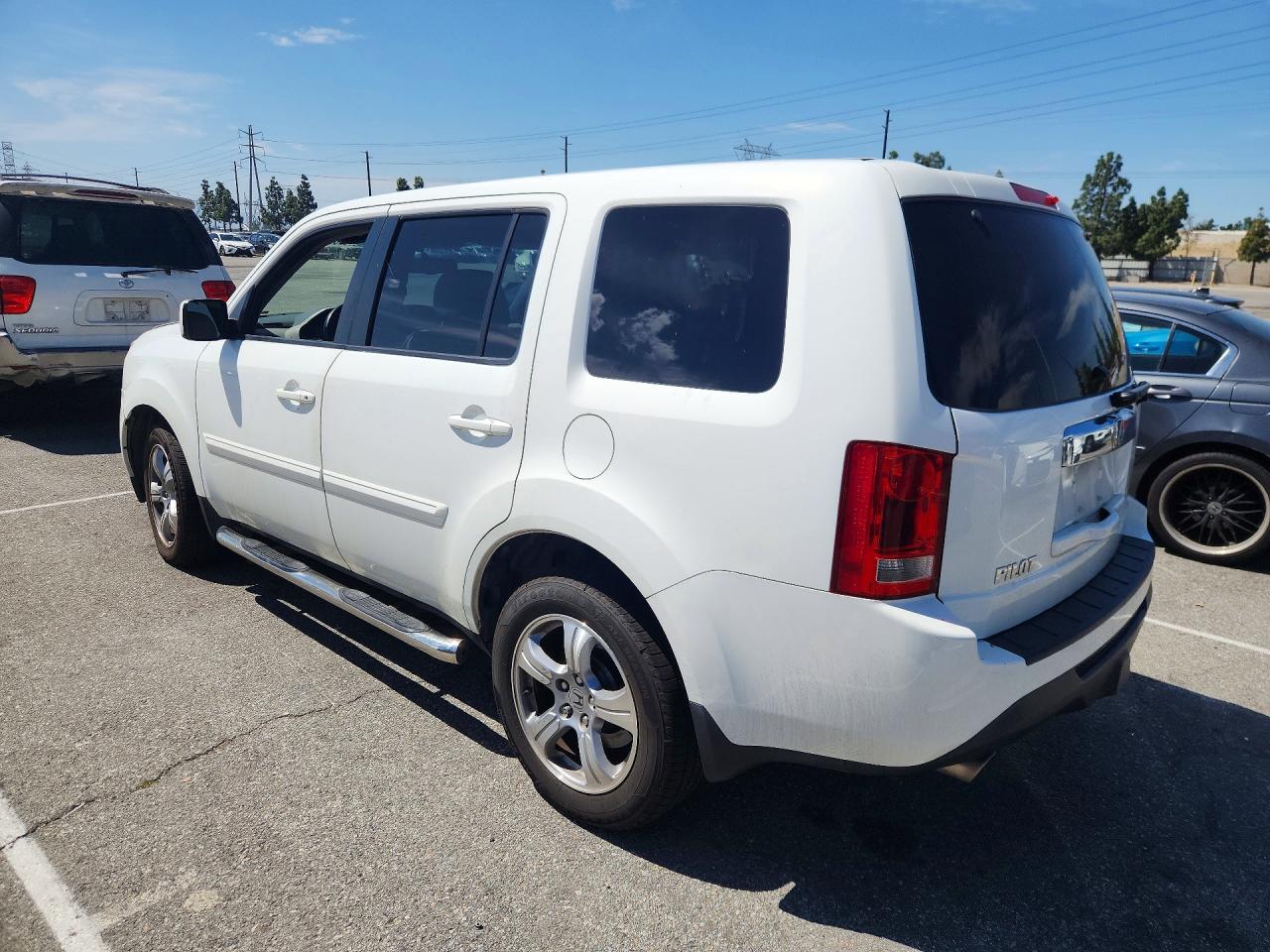2015 HONDA PILOT EXL photo 2