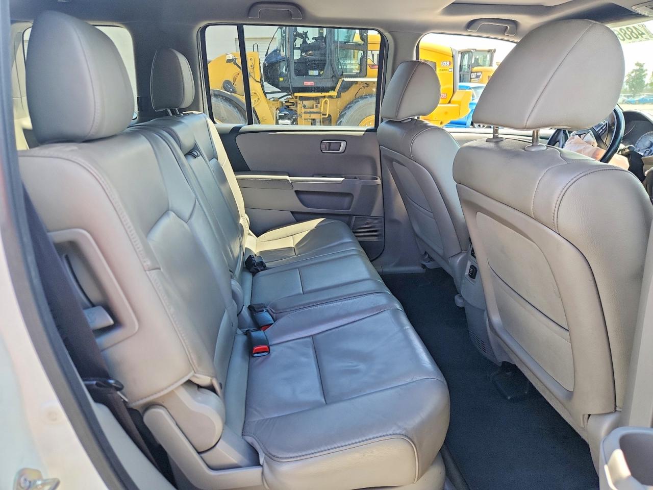 2015 HONDA PILOT EXL photo 10