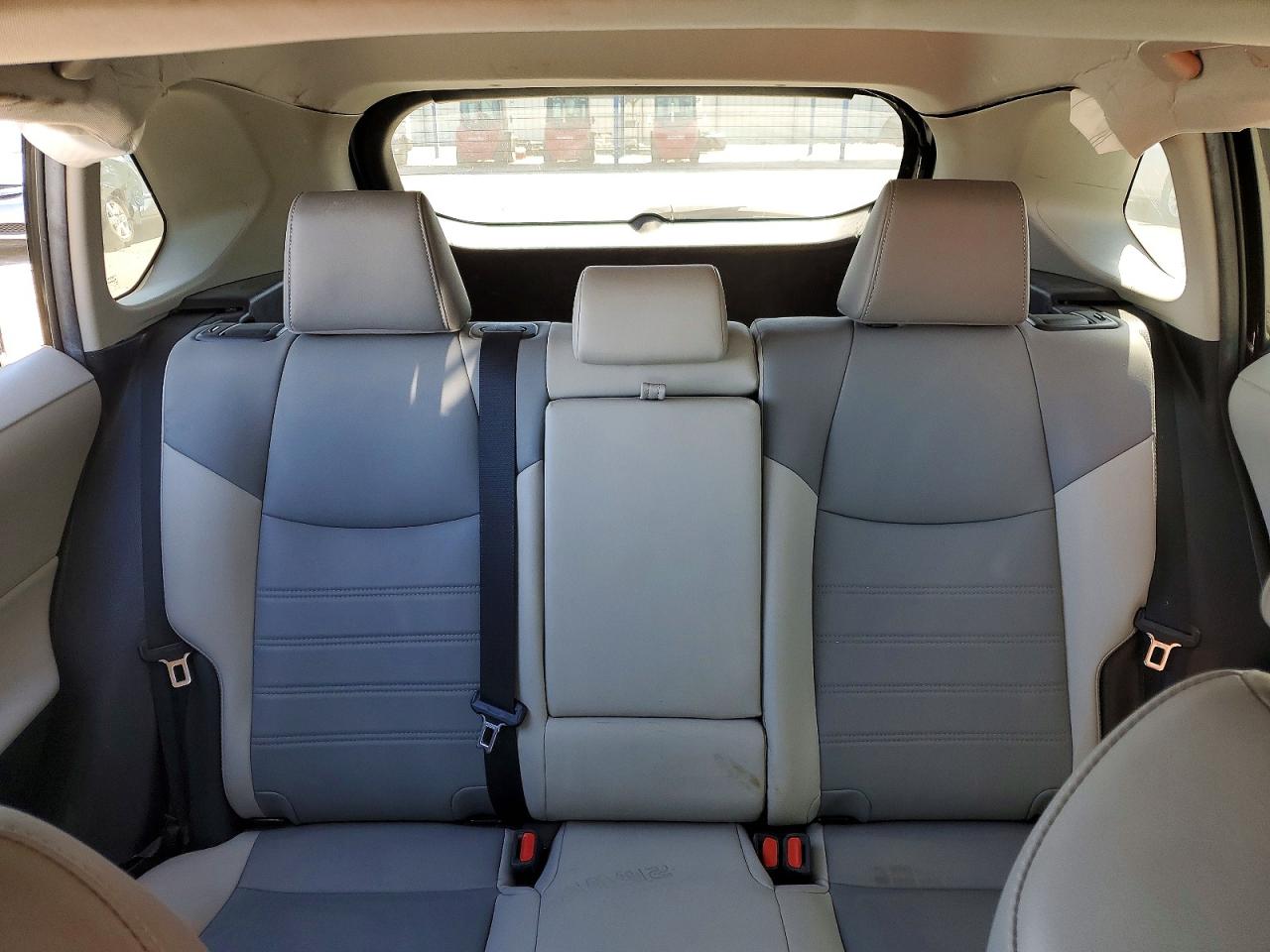 2021 TOYOTA RAV4 XLE PREMIUM photo 28