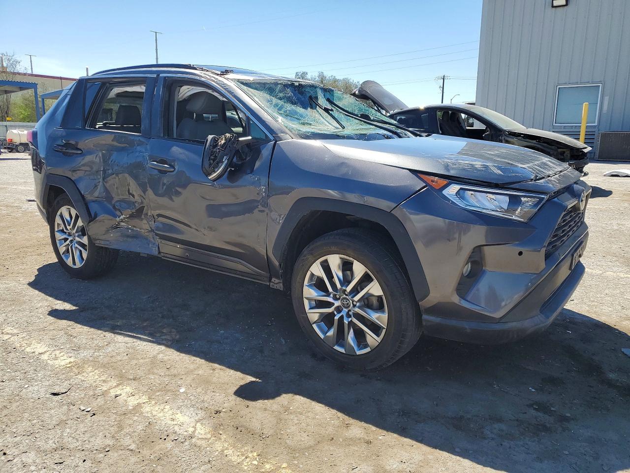 2021 TOYOTA RAV4 XLE PREMIUM photo 10