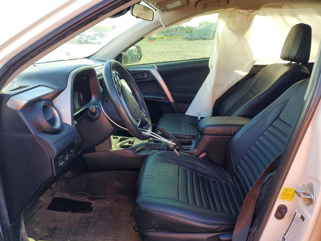 2017 TOYOTA RAV4 LE photo 19