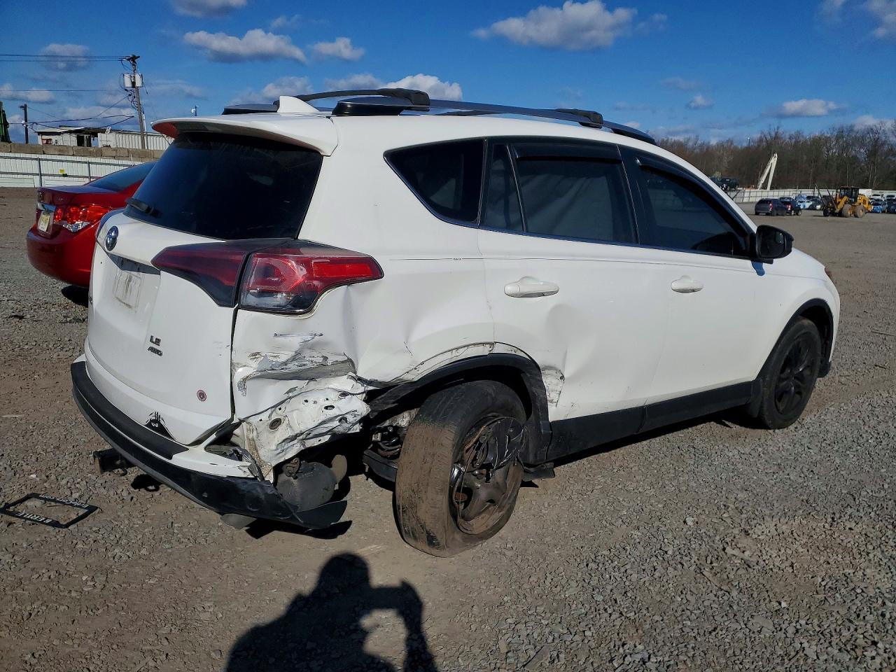 2017 TOYOTA RAV4 LE photo 7
