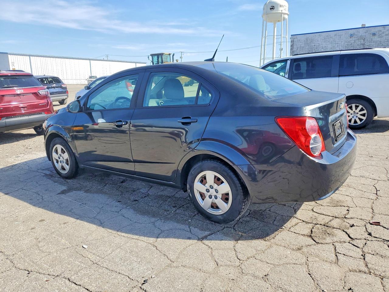 2014 CHEVROLET SONIC LS photo 3