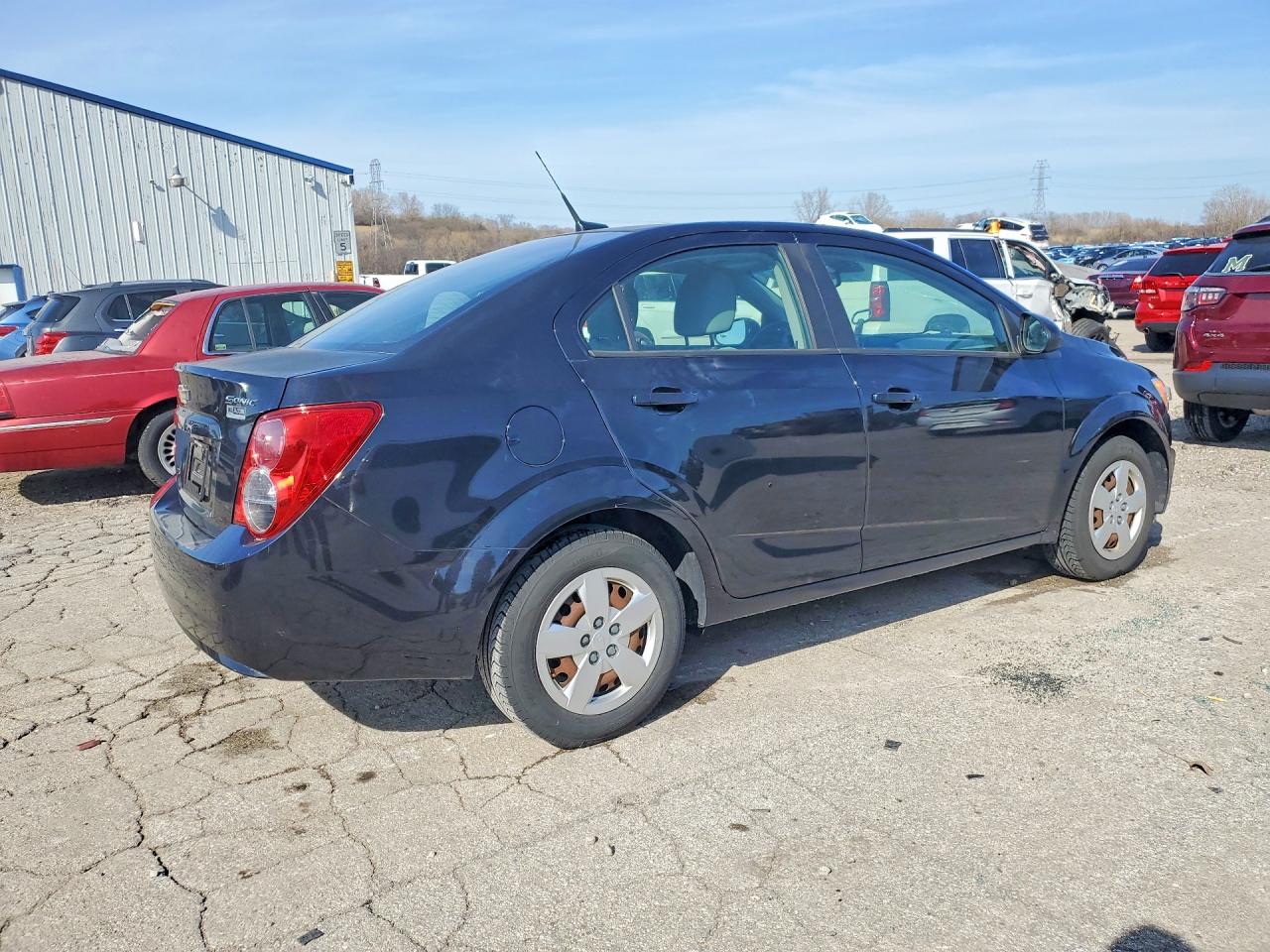 2014 CHEVROLET SONIC LS photo 5