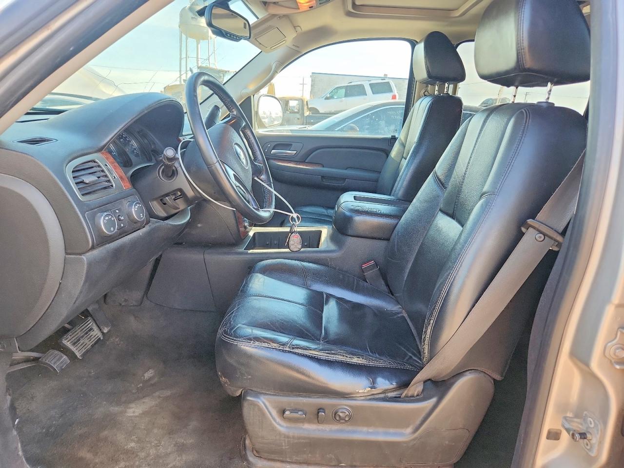 2007 CHEVROLET SUBURBAN K1500 photo 7