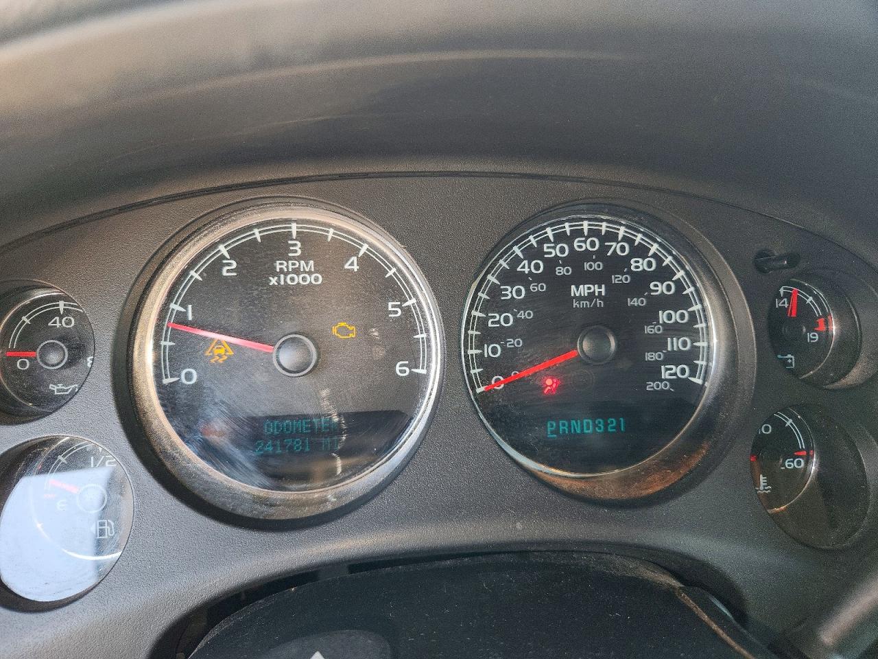 2007 CHEVROLET SUBURBAN K1500 photo 9
