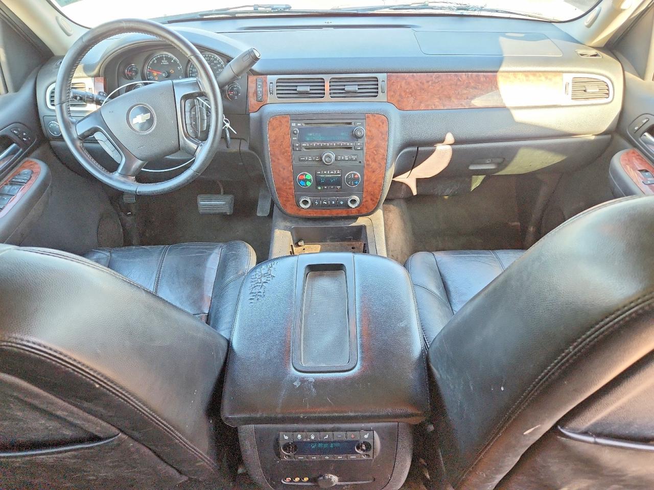 2007 CHEVROLET SUBURBAN K1500 photo 8