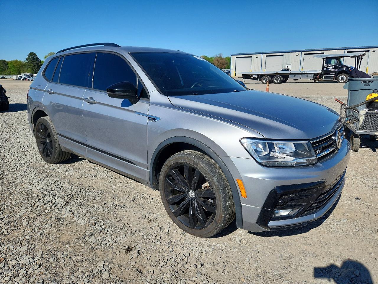 2021 VOLKSWAGEN TIGUAN SE photo 7