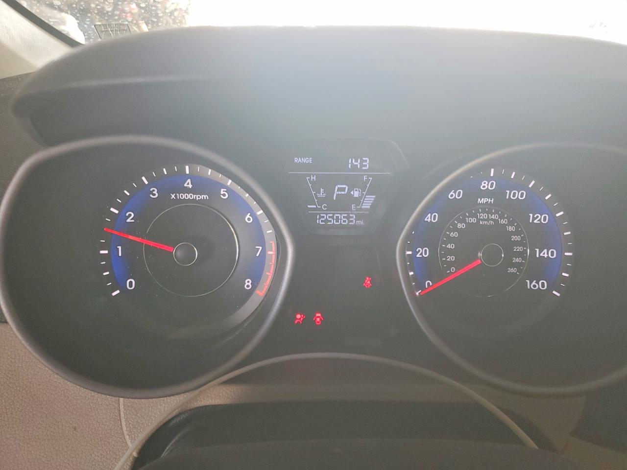 2016 HYUNDAI ELANTRA SE photo 17