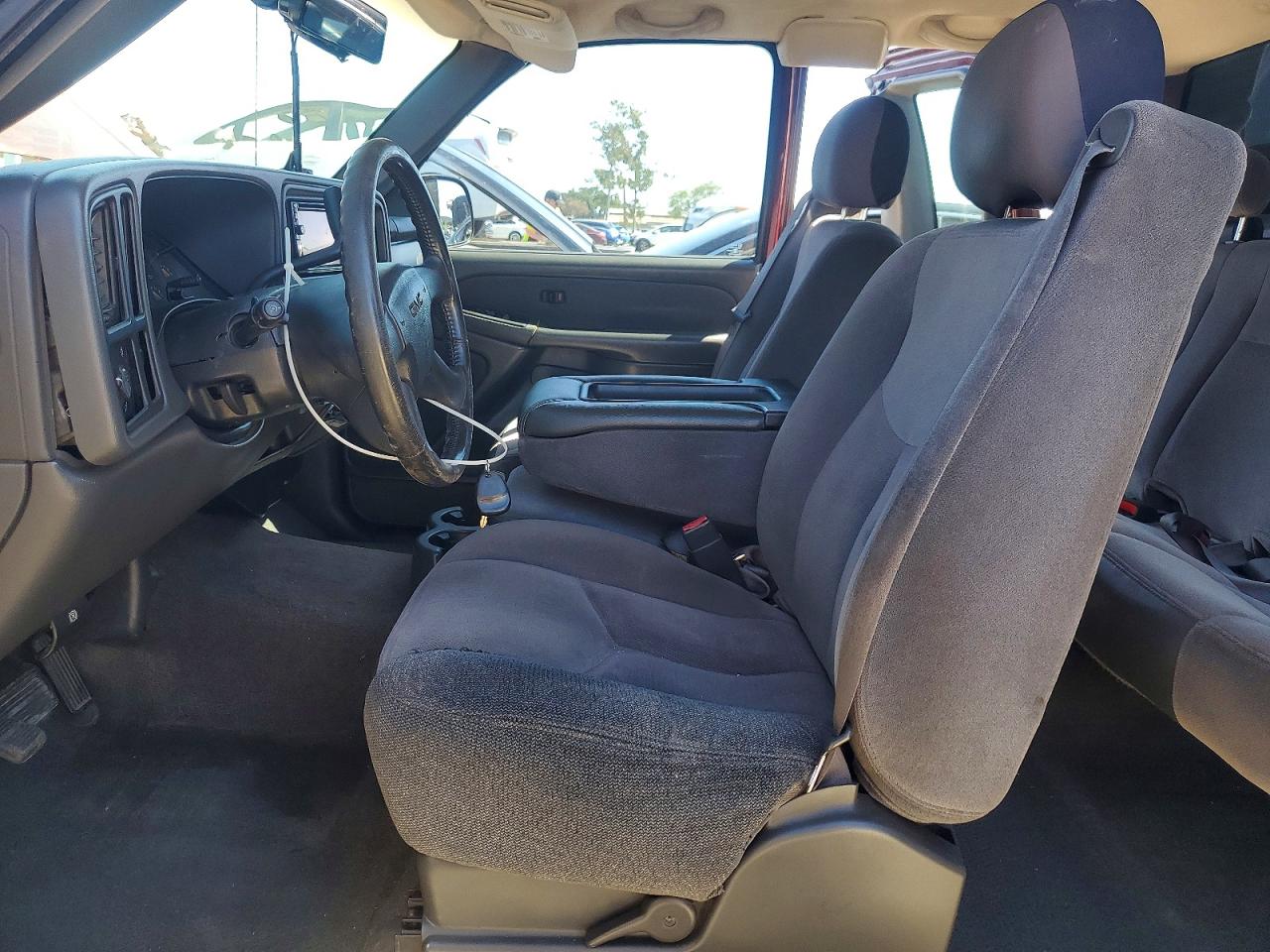 2003 GMC NEW SIERRA C1500 photo 13