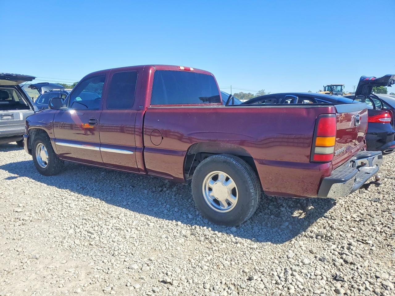2003 GMC NEW SIERRA C1500 photo 3
