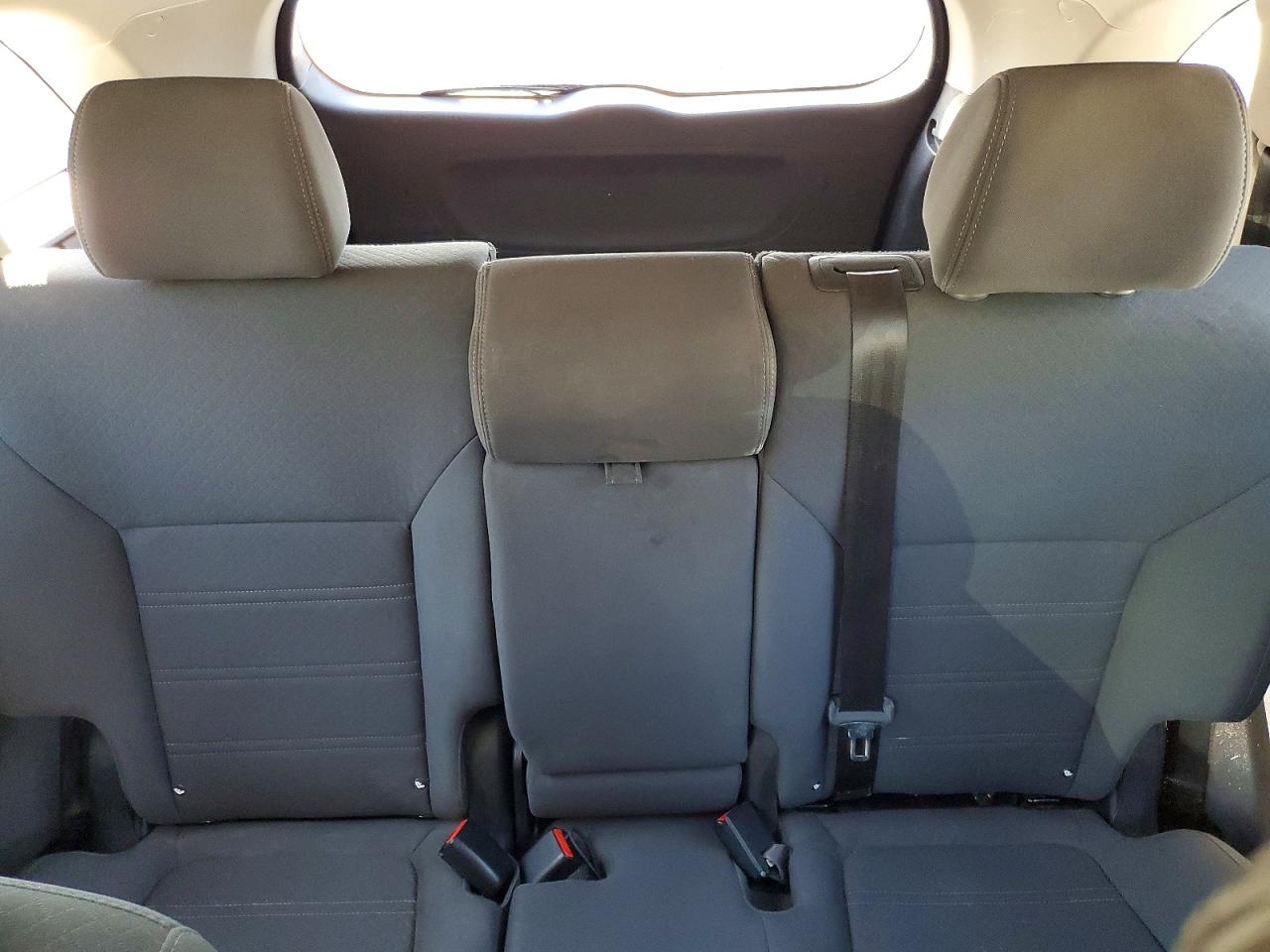2016 KIA SORENTO LX photo 19