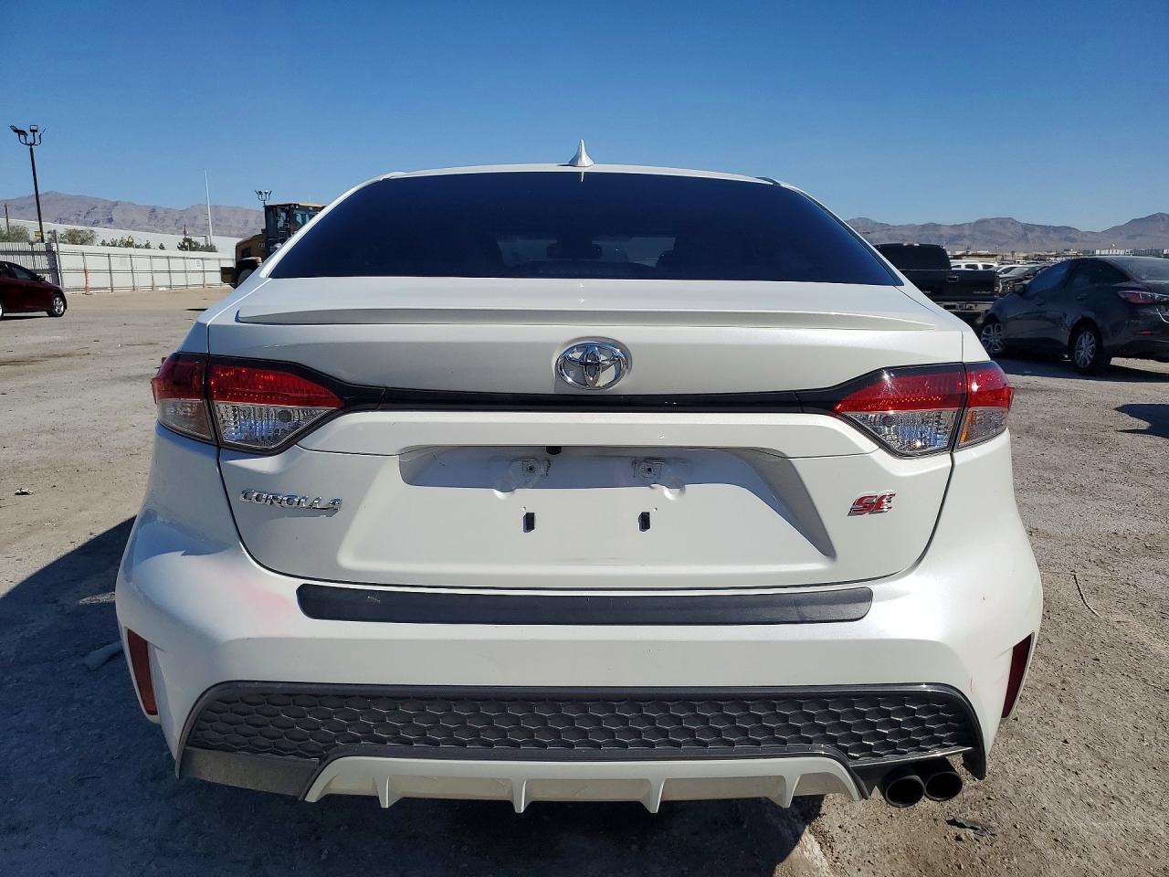 2020 TOYOTA COROLLA SE photo 16