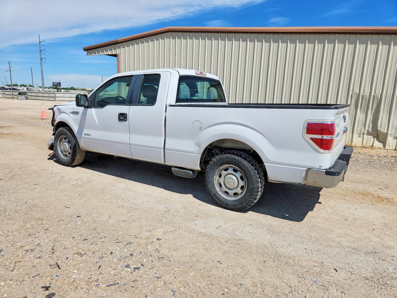 2014 FORD F150 SUPER CAB photo 2