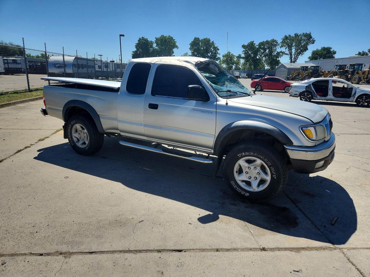 2001 TOYOTA TACOMA photo 7