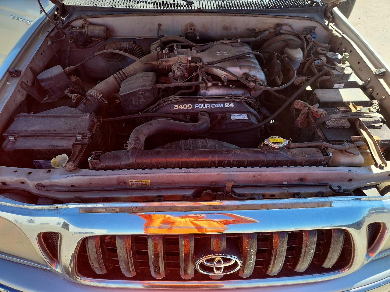 2001 TOYOTA TACOMA photo 21