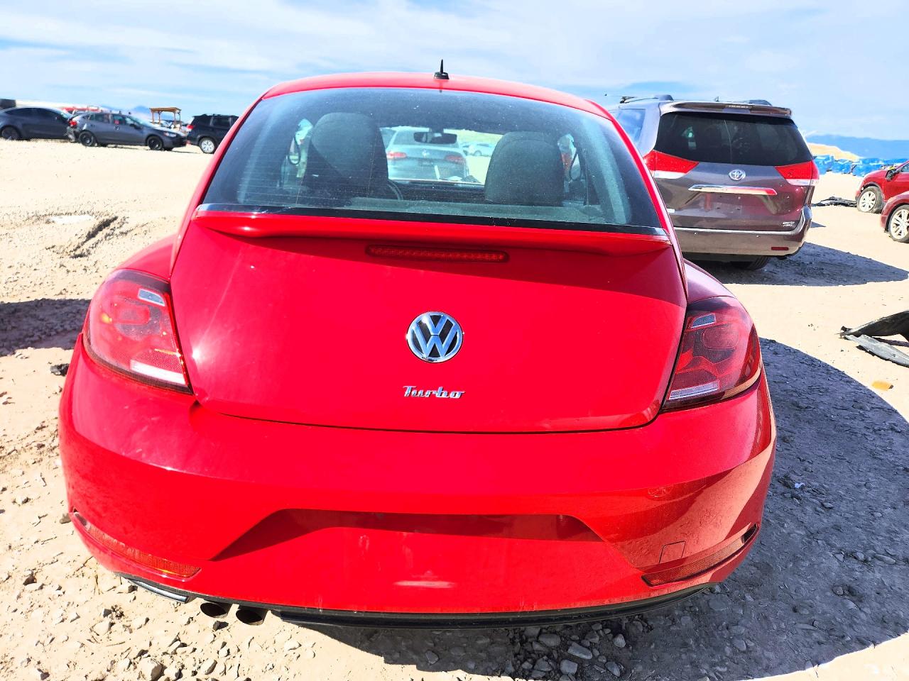 2017 VOLKSWAGEN BEETLE 1.8T photo 16