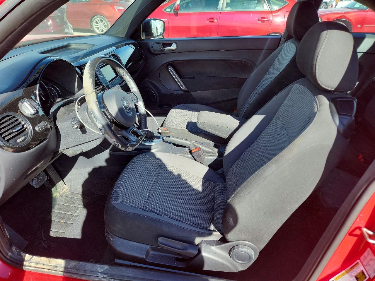 2017 VOLKSWAGEN BEETLE 1.8T photo 19