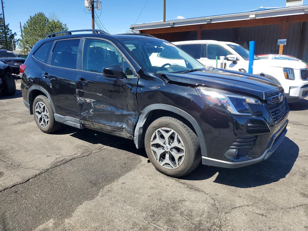 2022 SUBARU FORESTER PREMIUM photo 10