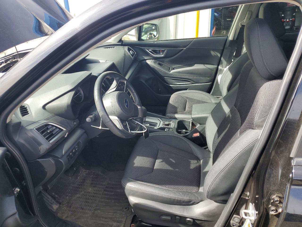2022 SUBARU FORESTER PREMIUM photo 19