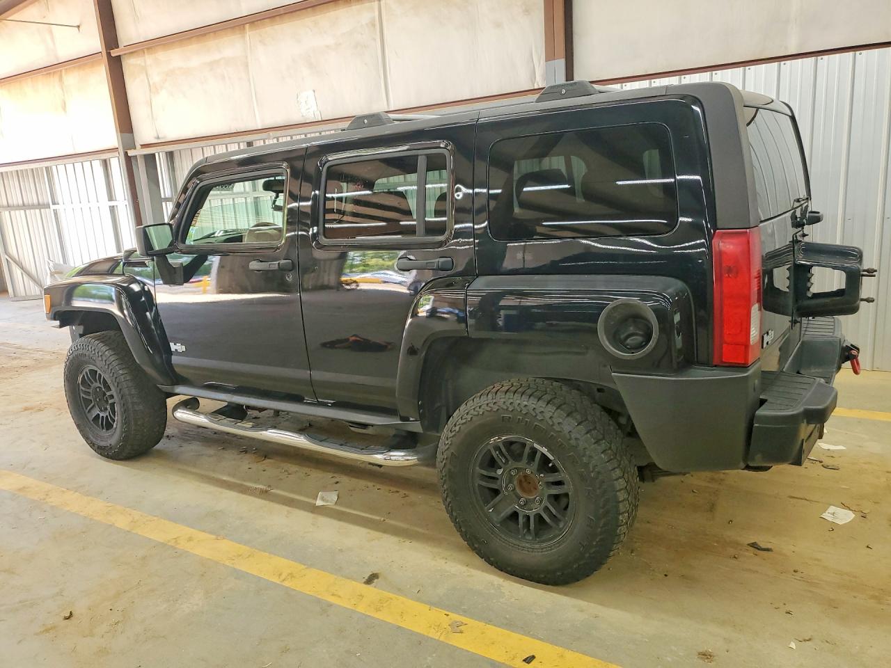 2008 HUMMER H3 photo 4