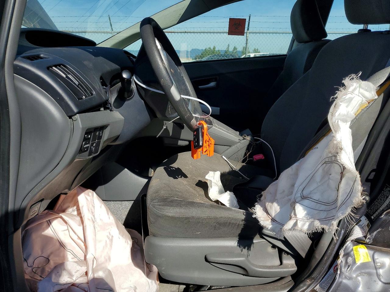 2011 TOYOTA PRIUS THREE photo 19