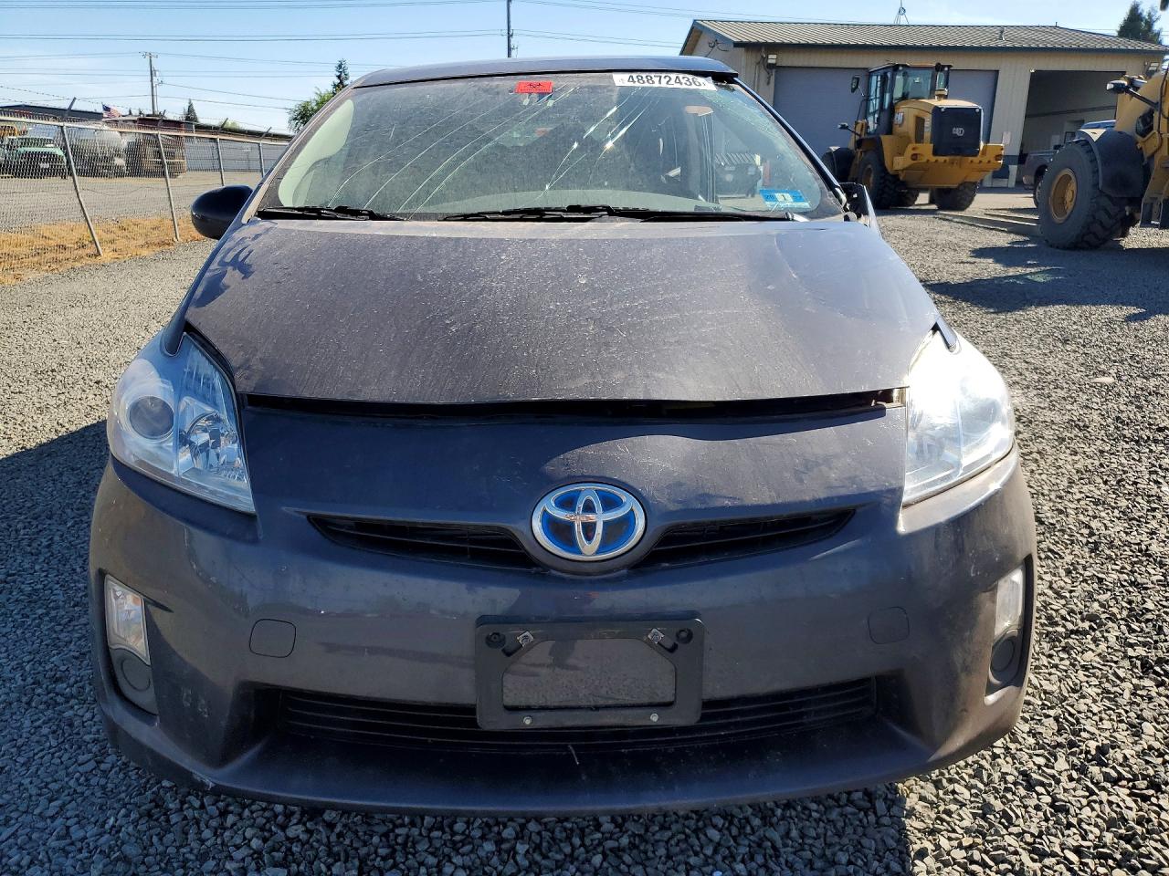 2011 TOYOTA PRIUS THREE photo 13