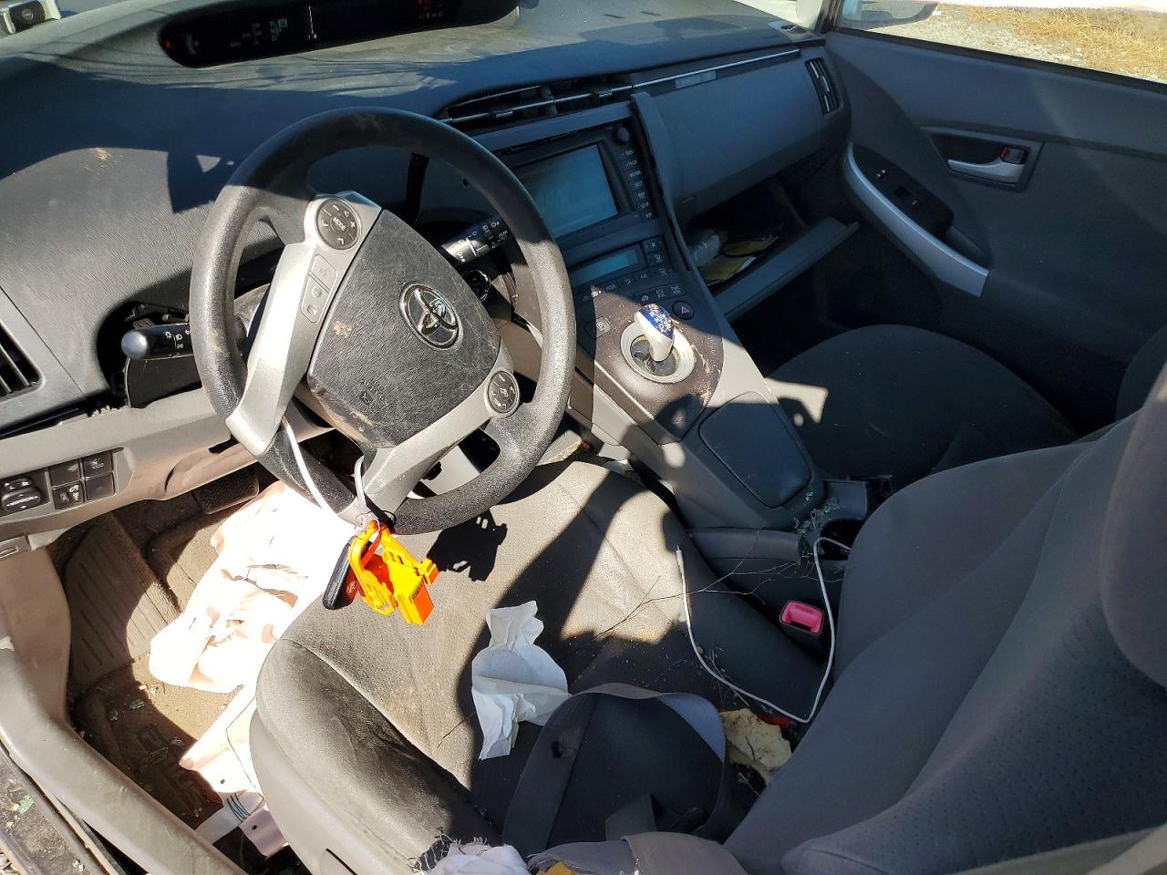 2011 TOYOTA PRIUS THREE photo 22