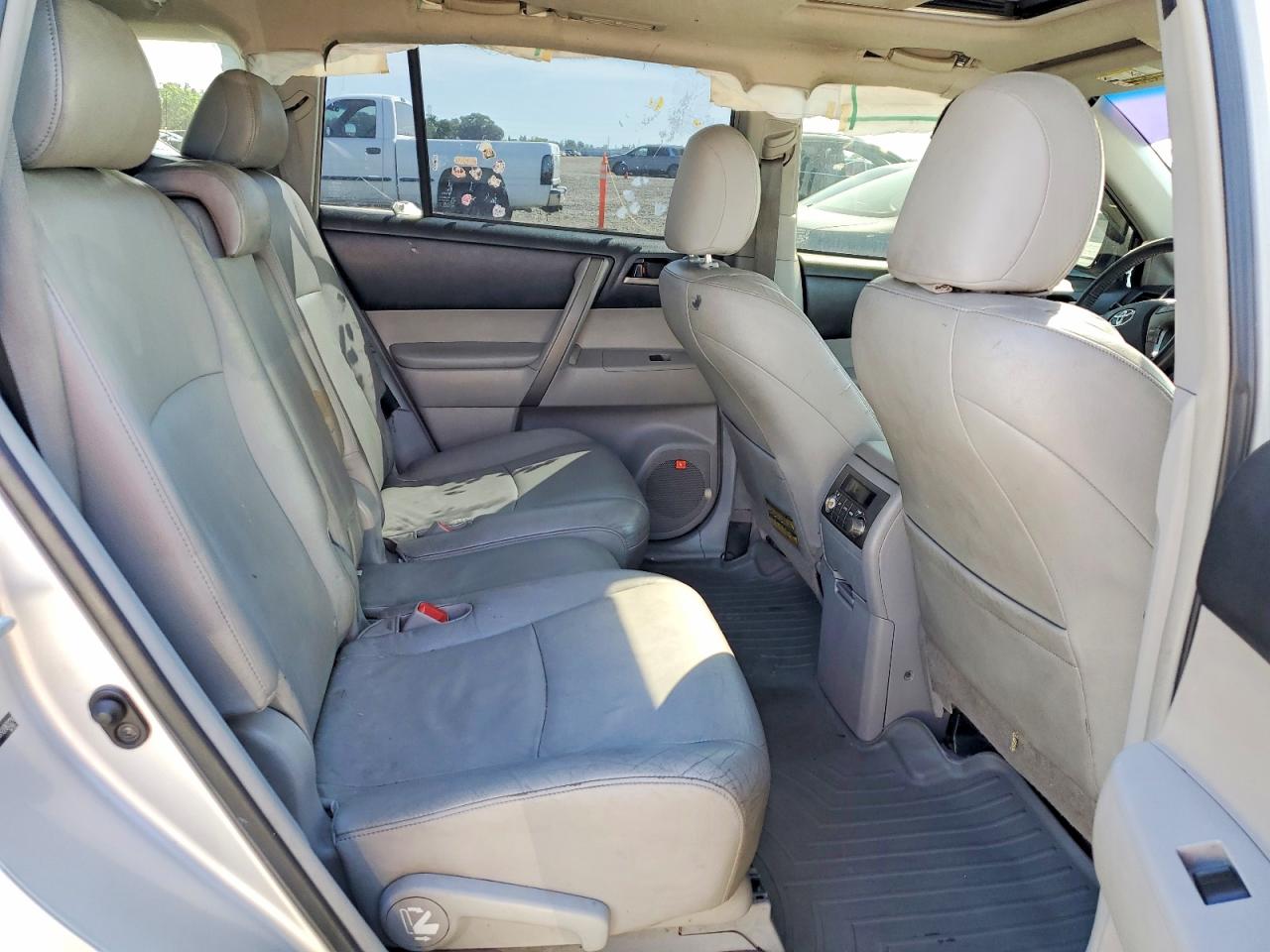 2009 TOYOTA HIGHLANDER SPORT photo 19