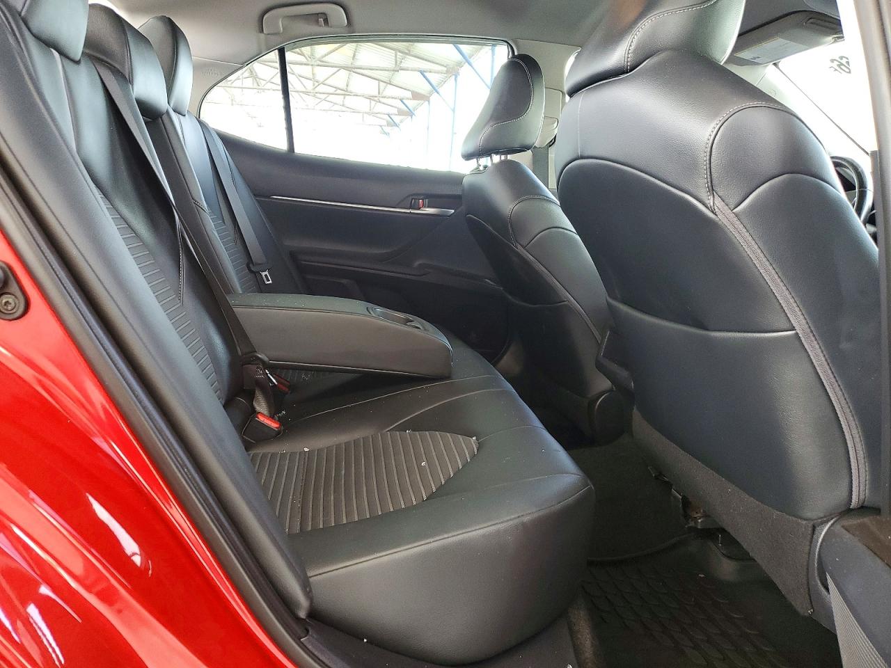 2021 TOYOTA CAMRY SE photo 10