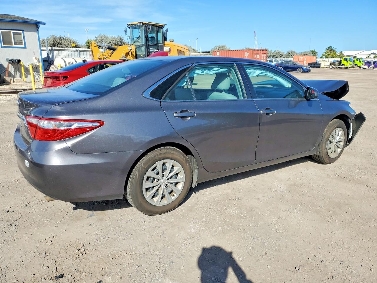 2016 TOYOTA CAMRY LE photo 7
