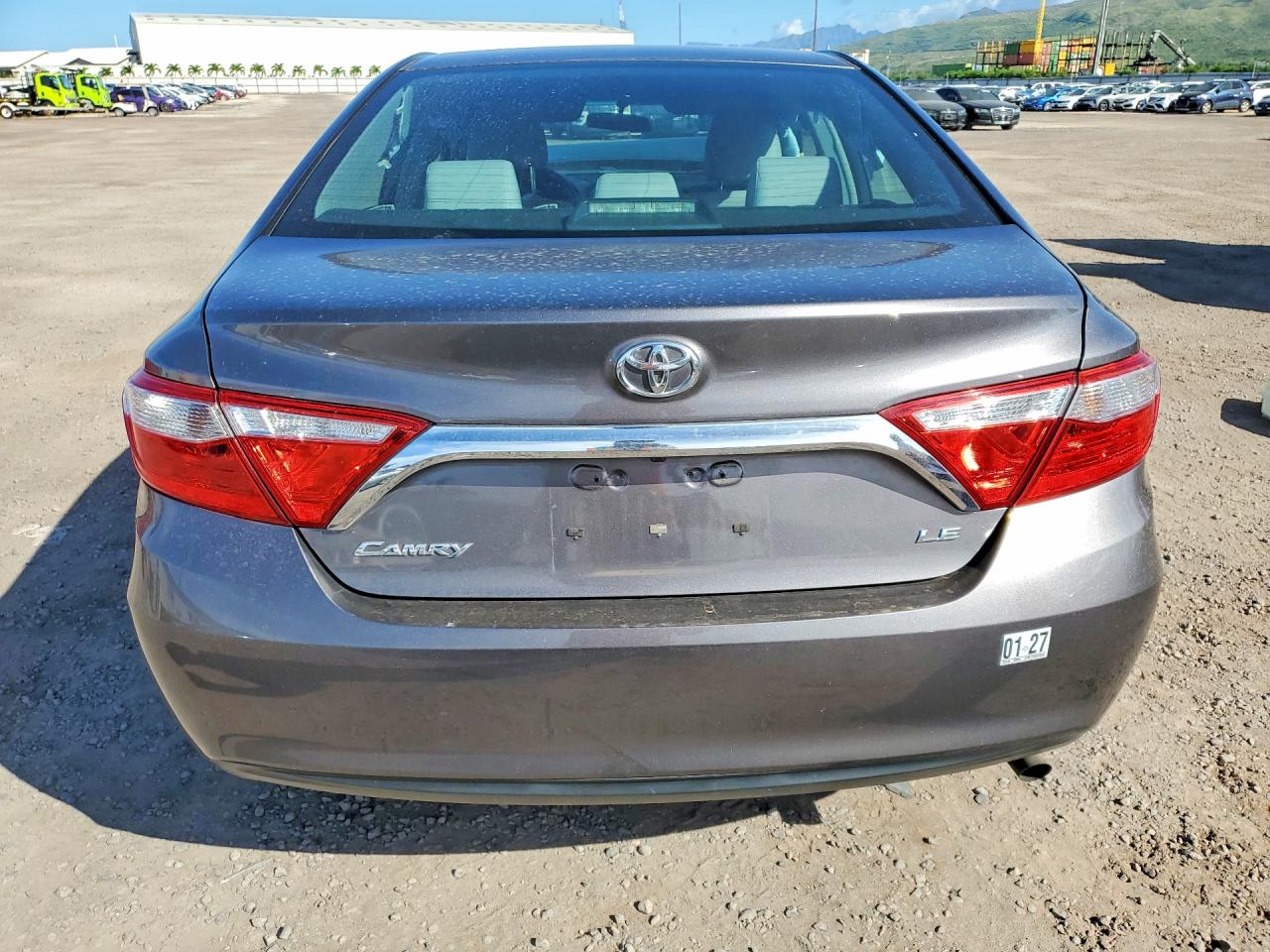 2016 TOYOTA CAMRY LE photo 16