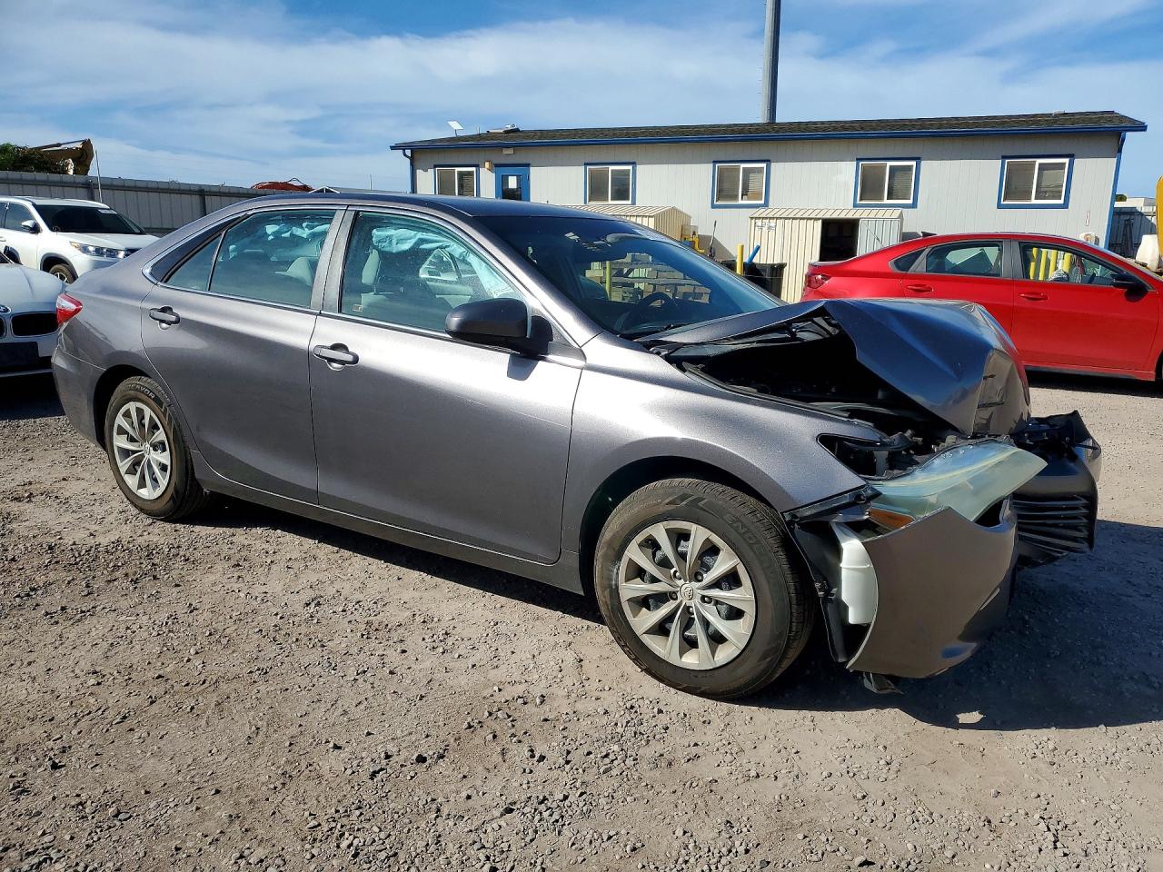 2016 TOYOTA CAMRY LE photo 10