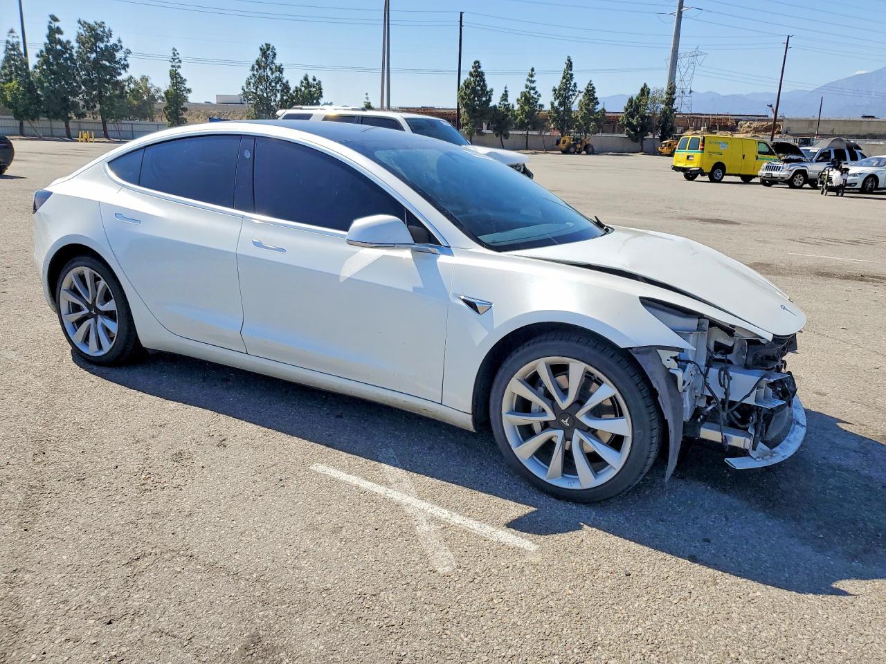 2020 TESLA MODEL 3 photo 4