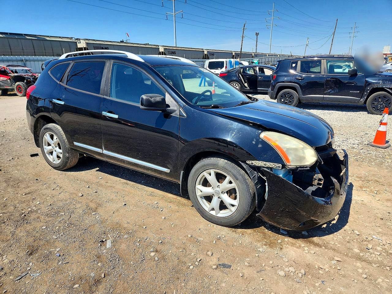 2011 NISSAN ROGUE S photo 10