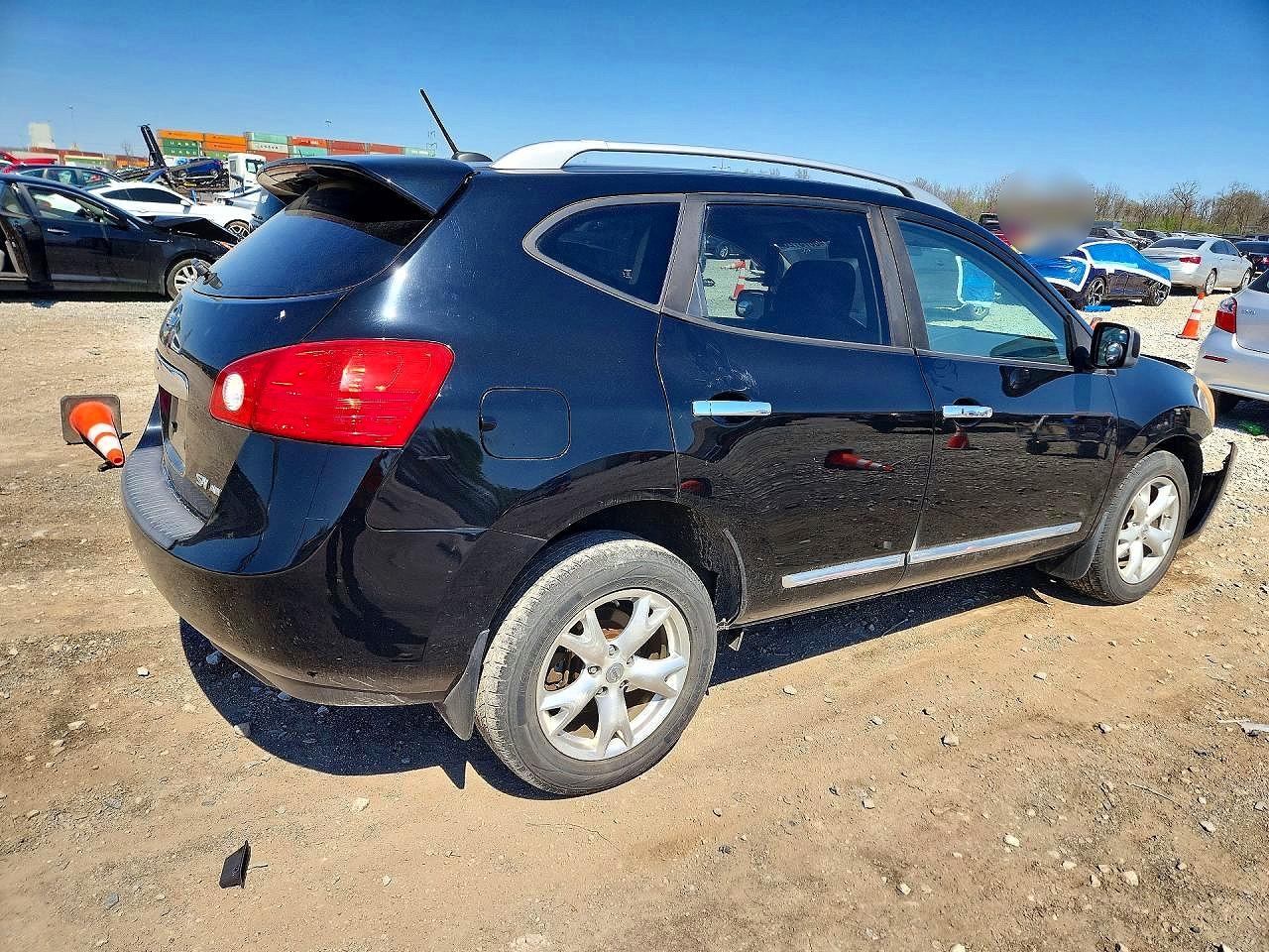 2011 NISSAN ROGUE S photo 7