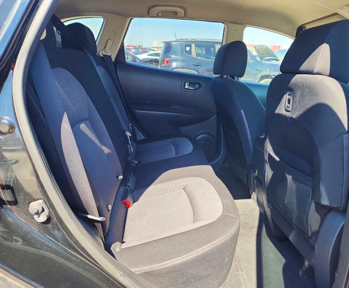 2011 NISSAN ROGUE S photo 31