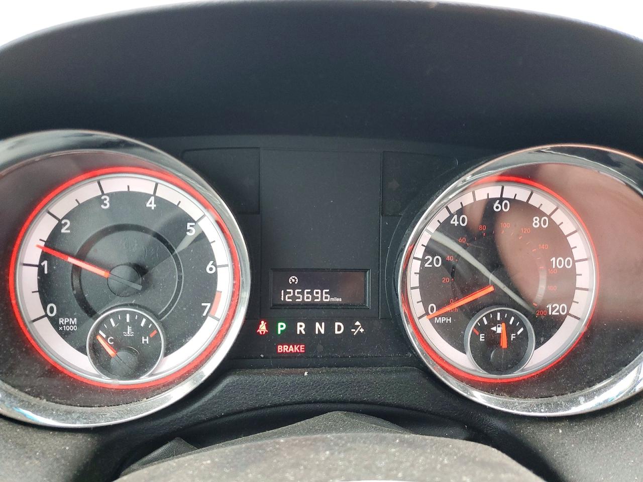 2012 DODGE GRAND CARAVAN SXT photo 25