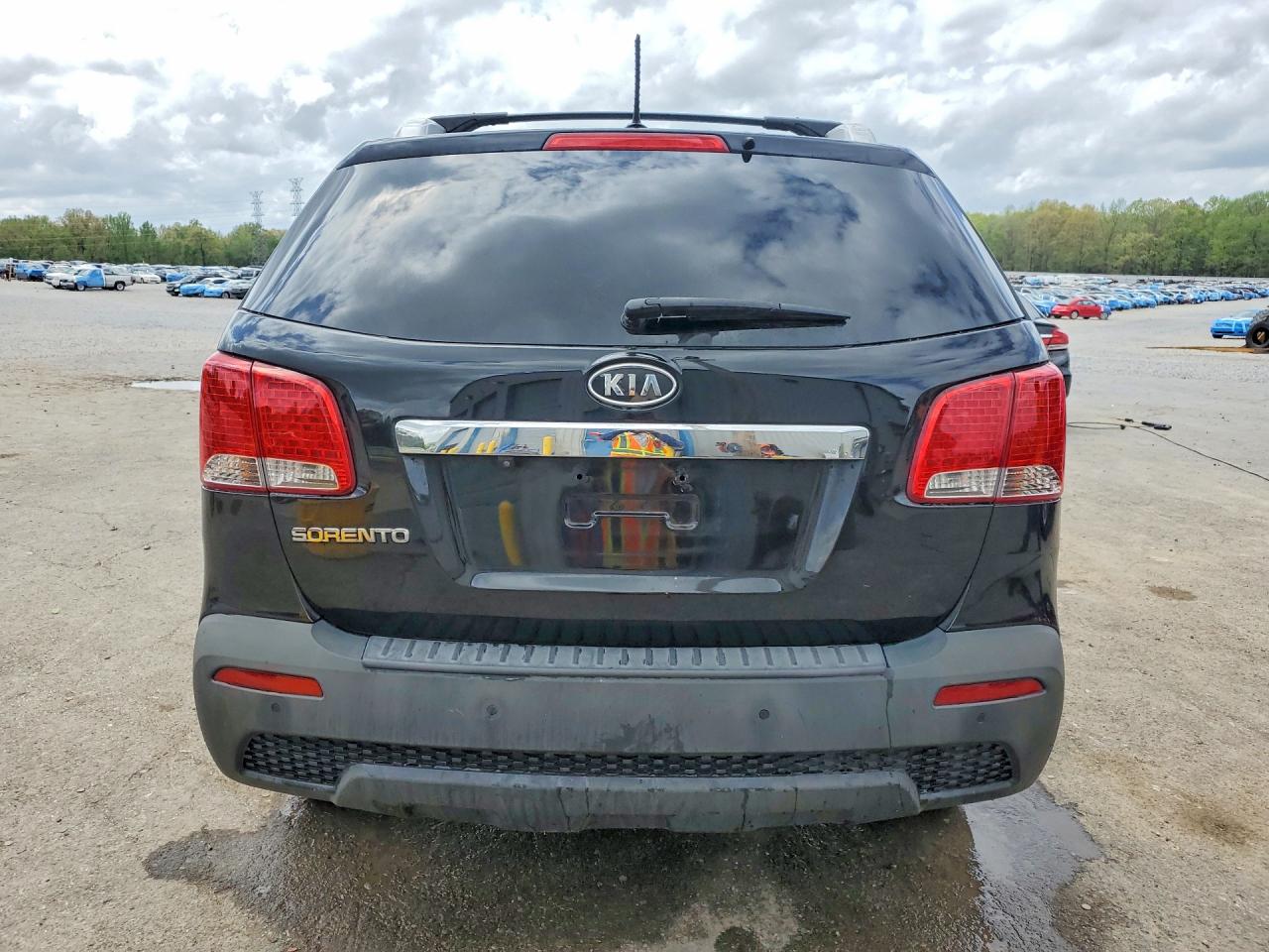 2011 KIA SORENTO LX photo 16