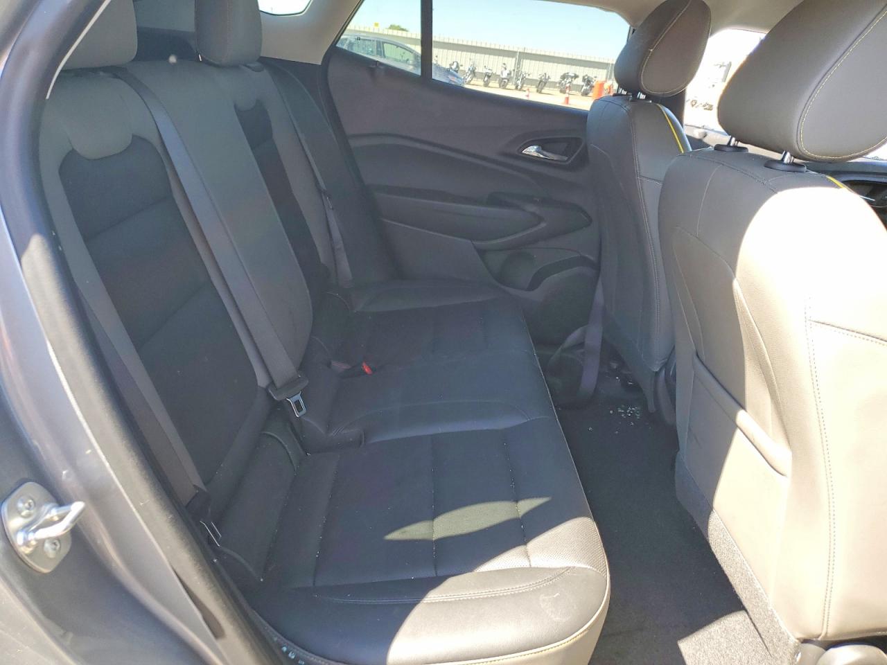 2025 CHEVROLET TRAX ACTIV photo 31