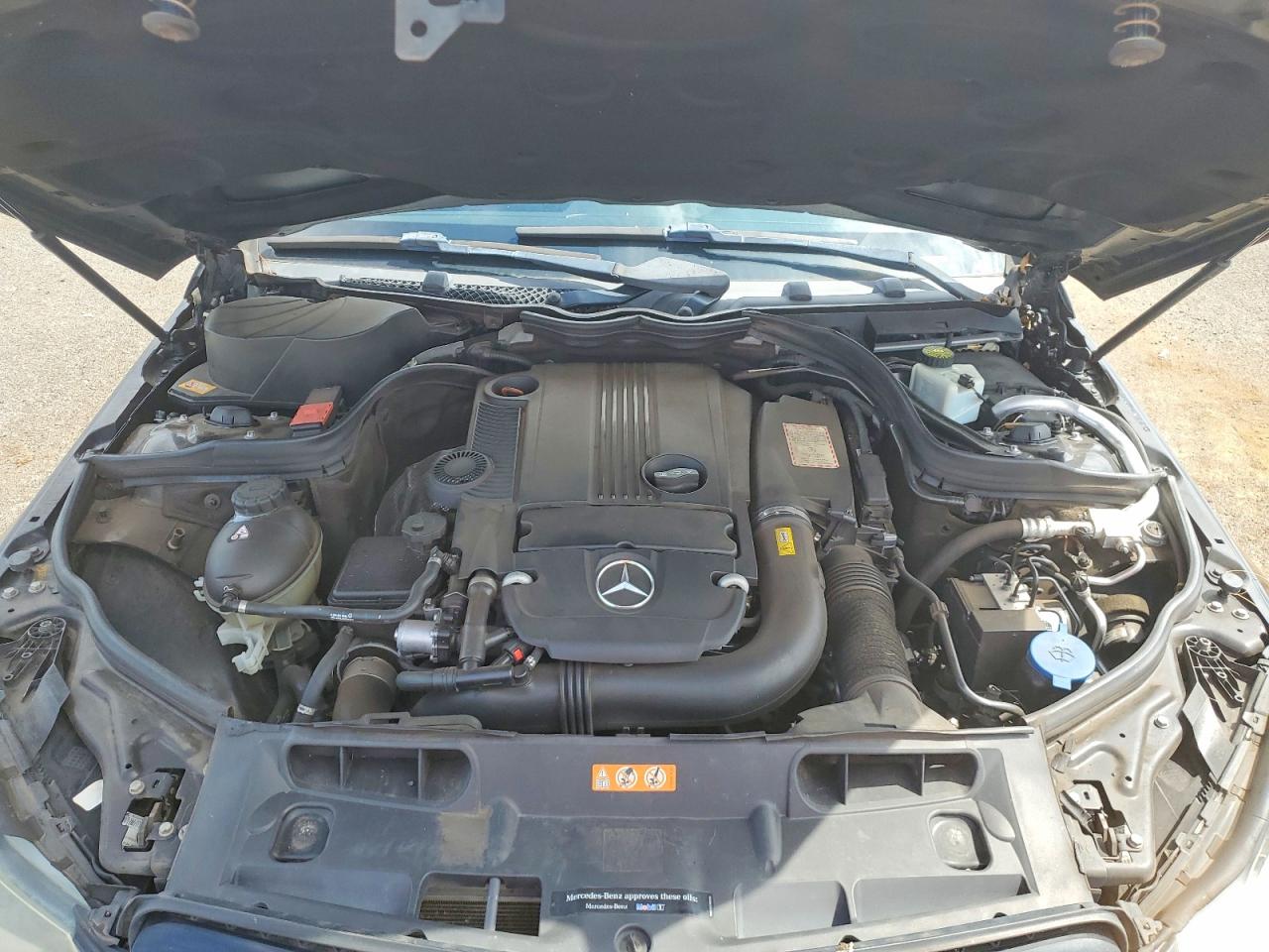 2014 MERCEDES-BENZ C 250 photo 31