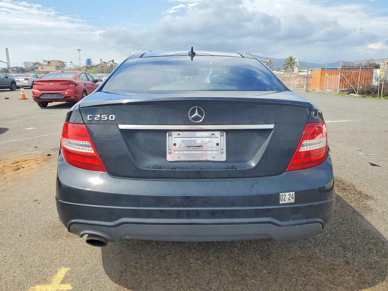2014 MERCEDES-BENZ C 250 photo 16