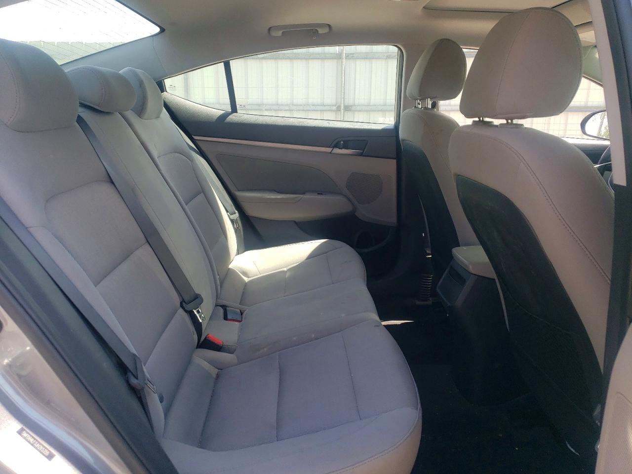 2018 HYUNDAI ELANTRA VALUE EDITION photo 28