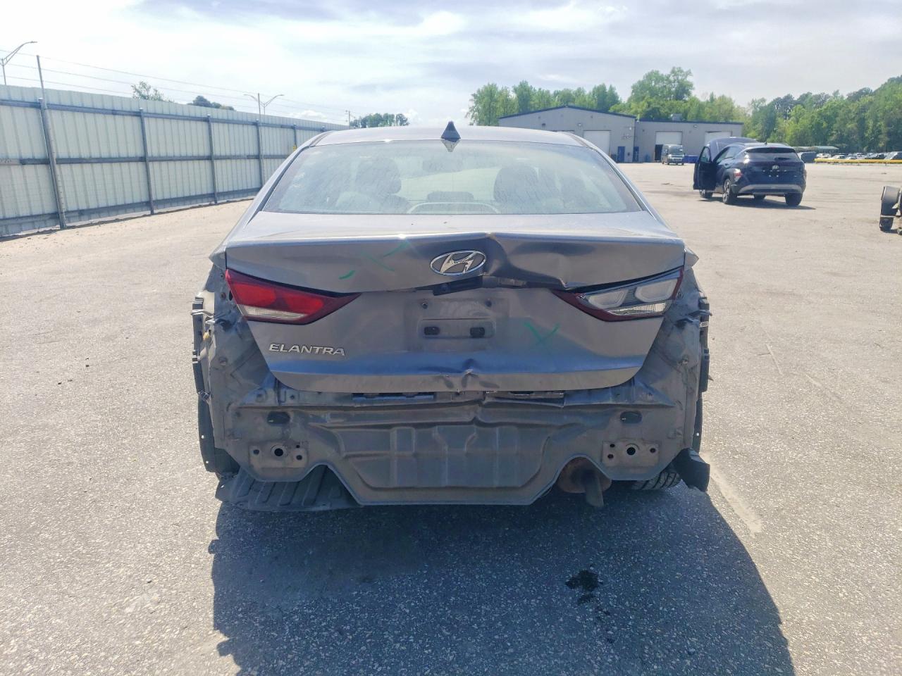 2018 HYUNDAI ELANTRA VALUE EDITION photo 16